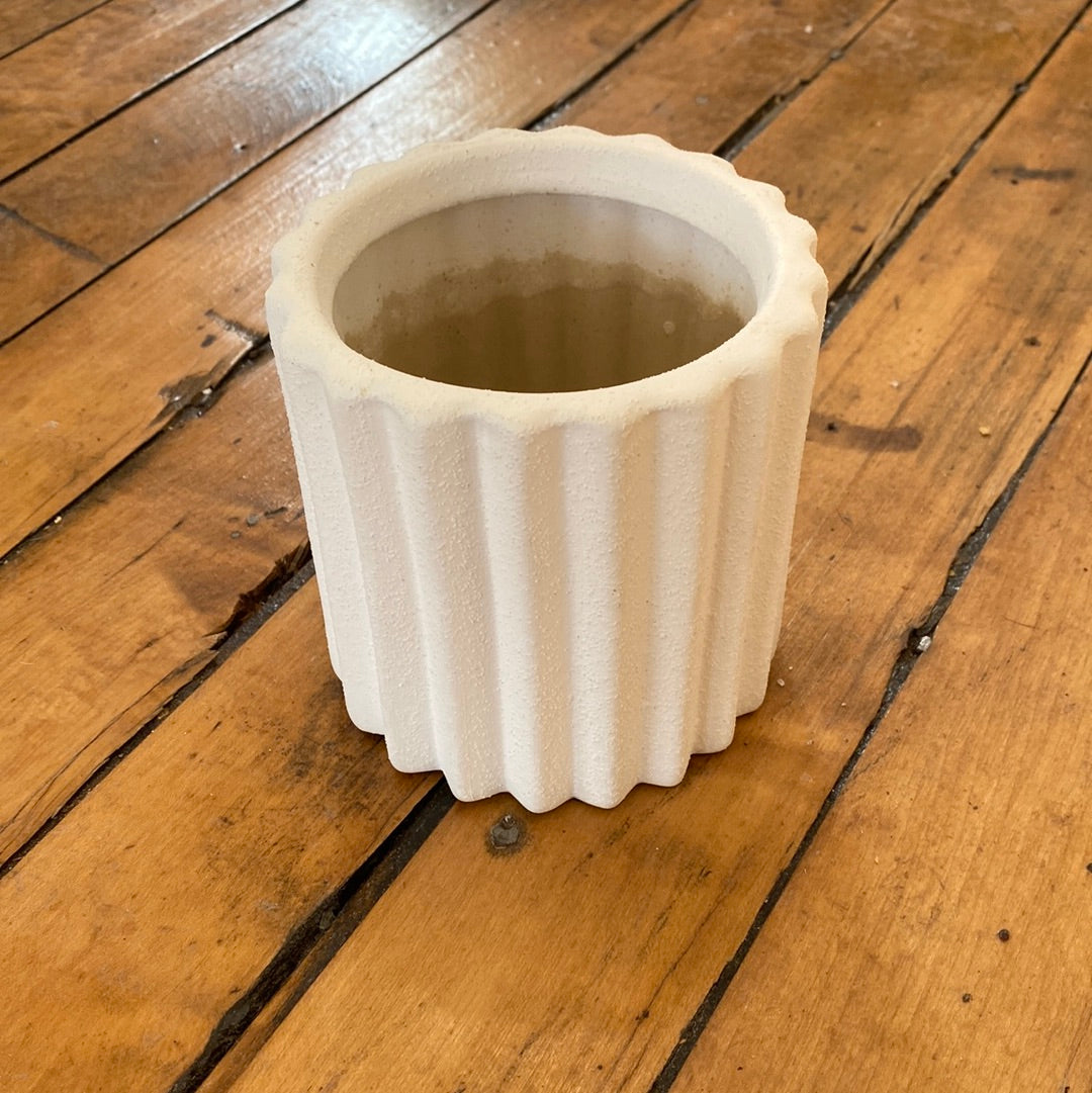 5” Monticello White Pot