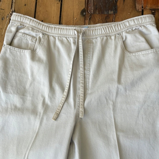 Vintage Gloria Vanderbilt tie-waist khakis, 34 by 28 inches — view 2