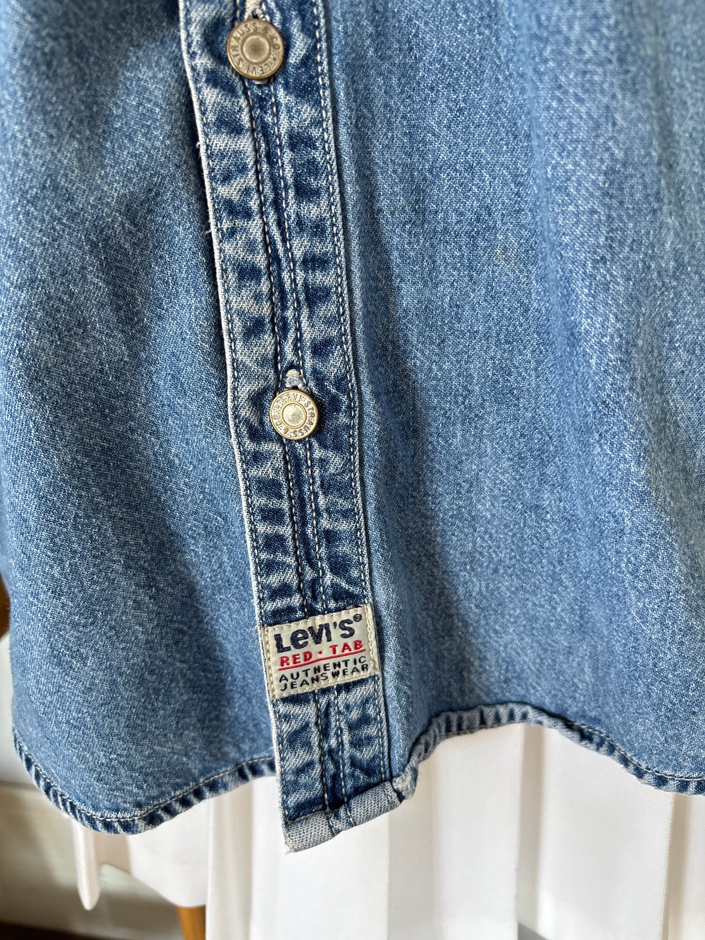 Vintage Levi’s Red Tab denim button up shirt