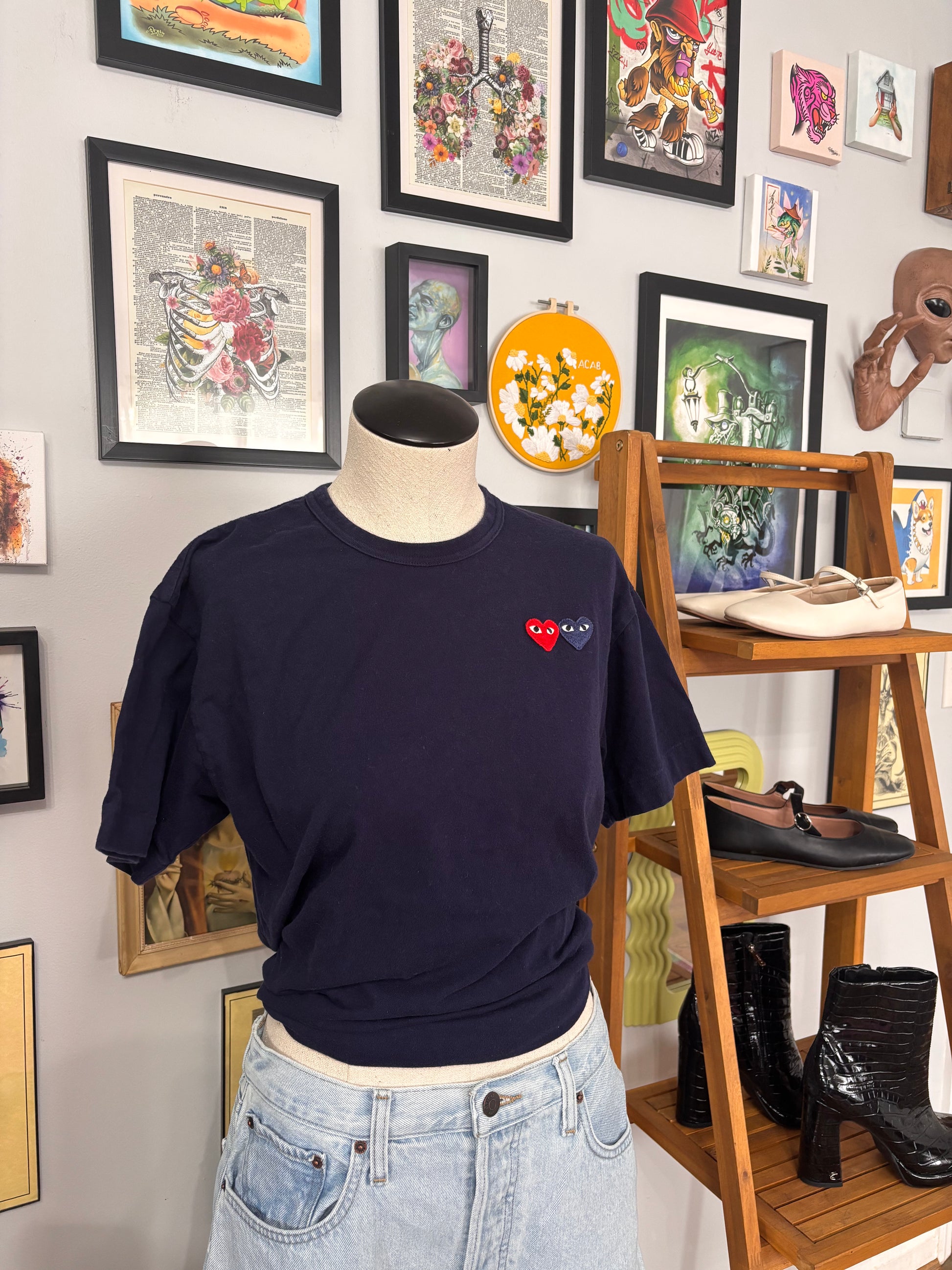 Comme des Garcons PLAY heart logo tee in size large — view 2