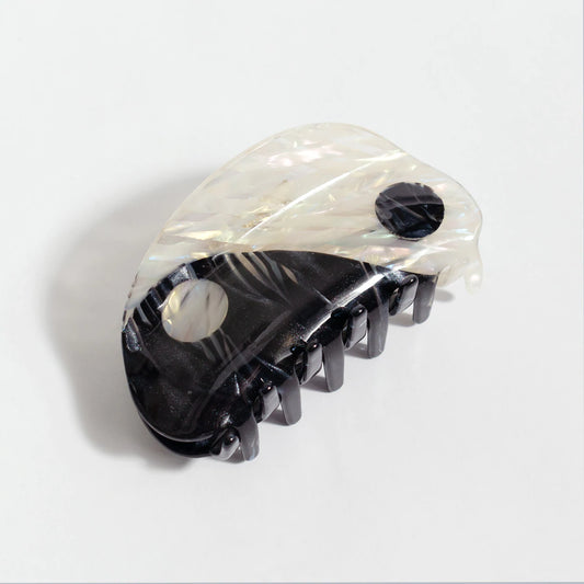 LARGE IRIDESCENT YIN-YANG CLAW