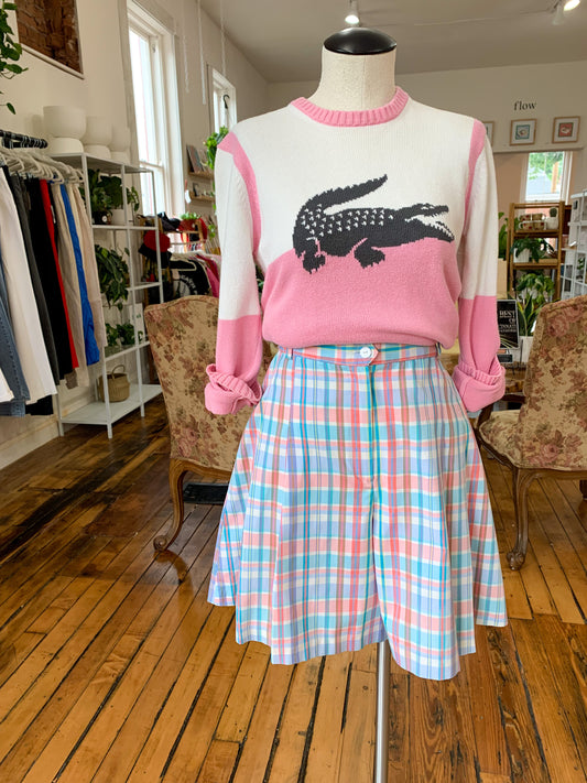 Pleated pastel shorts